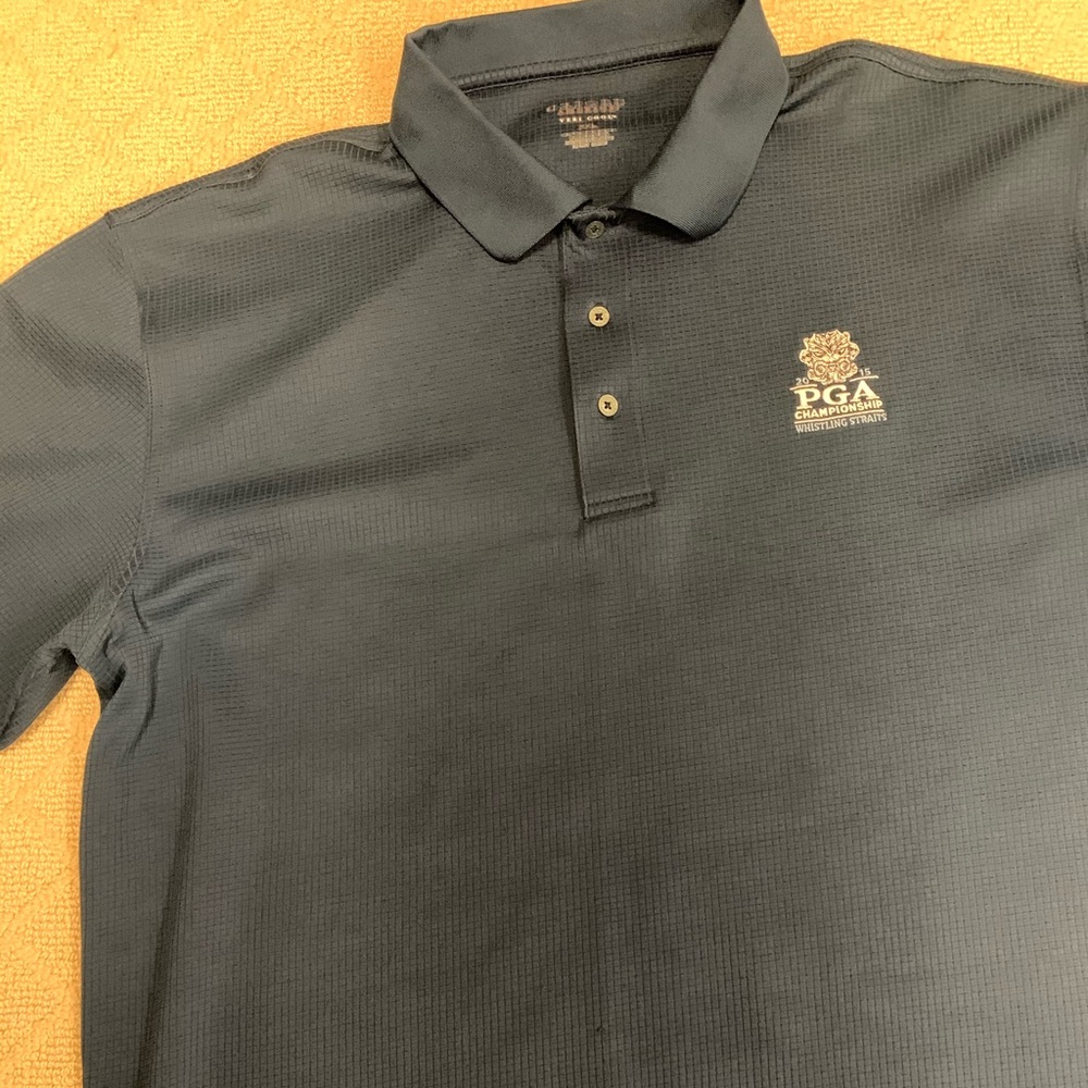 Men’s golf shirt